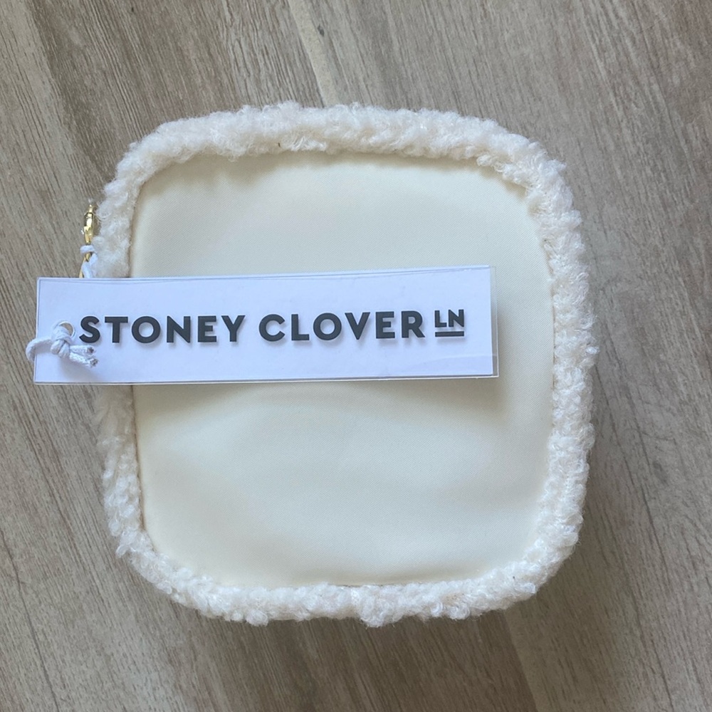 NWT Stoney Clover Ln winter white mini pouch  with Sharpa trim
